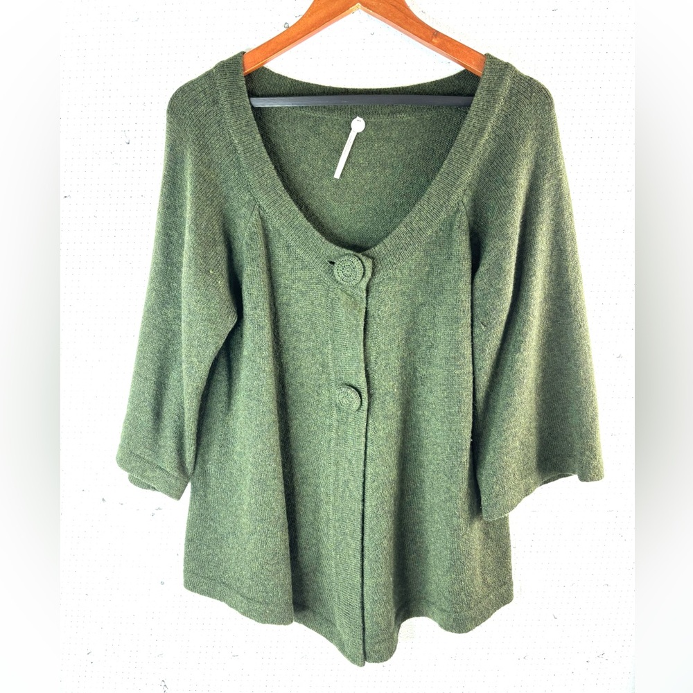 Margaret O'Leary M Italian Wool Knit Cardigan in Olive
